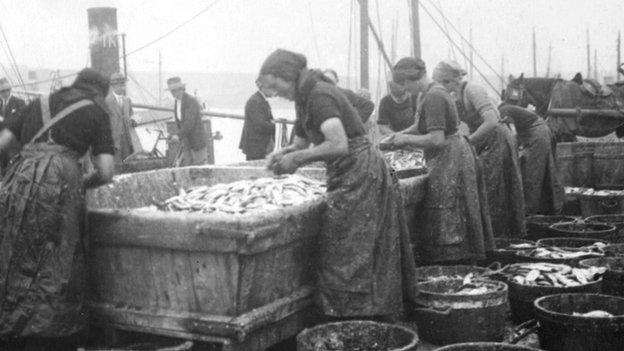 The 'gutter girls' would travel to Ardglass from as far away as Donegal to gut herring as it was delivered by the fishermen