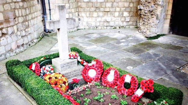 Edith Cavell's grave at Norwich Cathedral