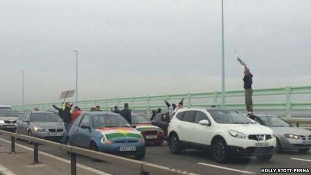 protest pont