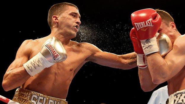 Lee Selby (left) fighting Joel Brunker