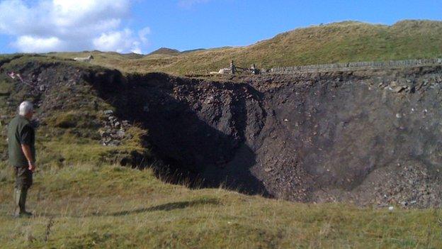 Sinkhole near Cowshill