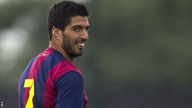 Luis Suarez playing for Barcelona