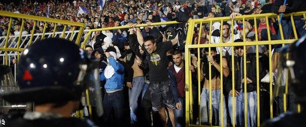 Serbia-Albania game abandoned