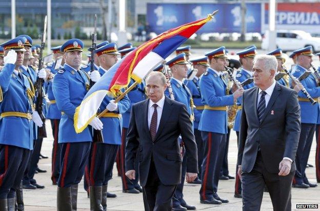 Russian President Vladimir Putin (left) with Serbian President Tomislav Nikolic in Belgrade, 16 October