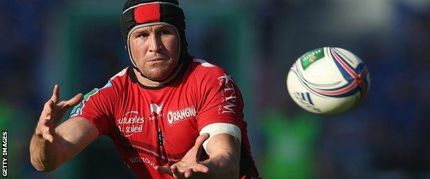 Matt Giteau in action for Toulon