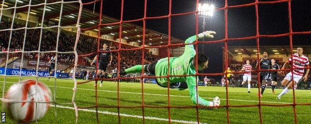 Mickael Antoine-Curier scores for Hamilton Academical against Aberdeen