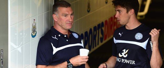 Leicester manager Nigel Pearson waits for kick-off