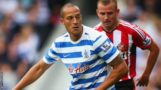 Bobby Zamora in action against Sunderland