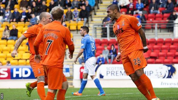 Kilmarnock's Josh Magennis (right) celebrates having scored the equaliser