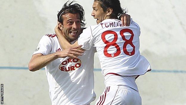 Gianvito Plasmati (left) scores for Varese