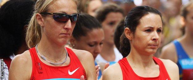 Paula Radcliffe and Jo Pavey on the start line of the London 10,000 in 2011