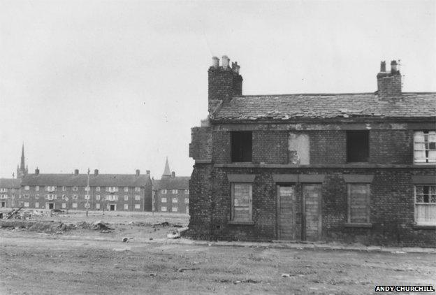 Derelict houses in Scotland Road