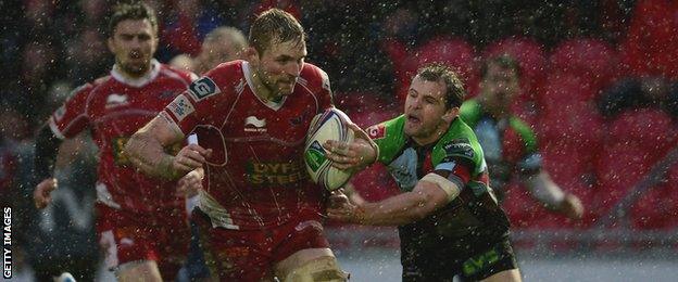 John Barclay impressed for Scarlets