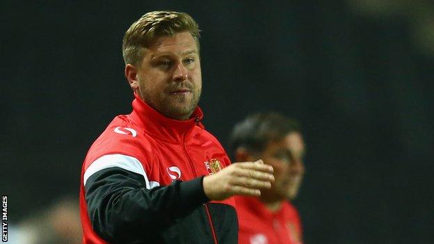 Karl Robinson