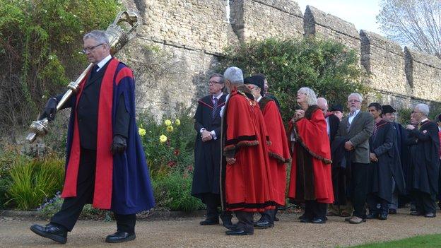 City wall inspection