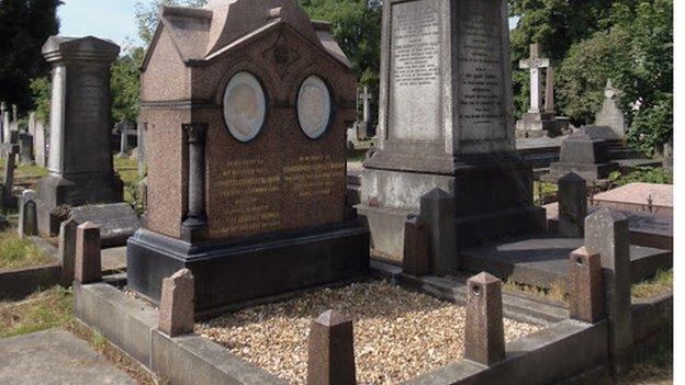 Tomb of Emile Blondin