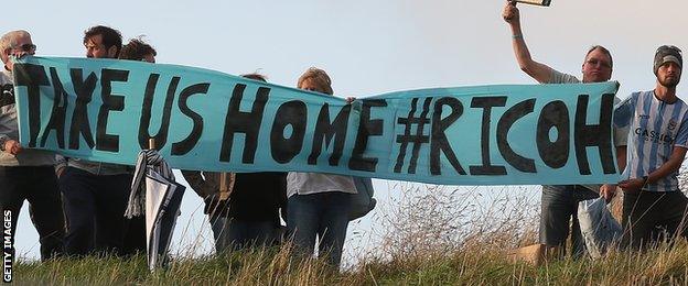 Coventry City supporters protest against moving grounds