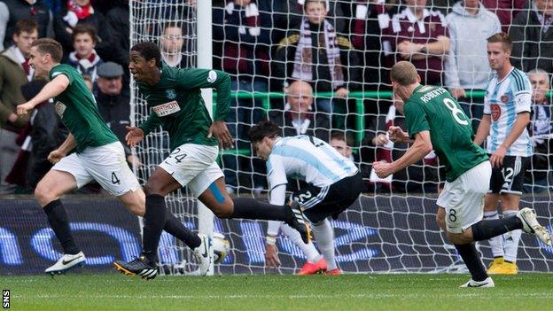 Hibernian players celebrating