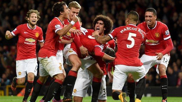 Manchester United's Robin Van Persie celebrates his equaliser against Chelsea