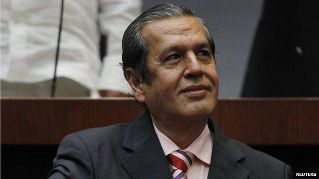 Rogelio Ortega gestures after arriving at the City Congress in Chilpancingo, in the southern Mexican state of Guerrero, October 26, 2014.