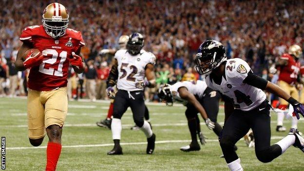 San Francisco 49ers score a touchdown at Superbowl in 2013