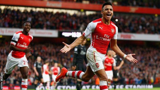 Arsenal's Alexis Sanchez celebrates