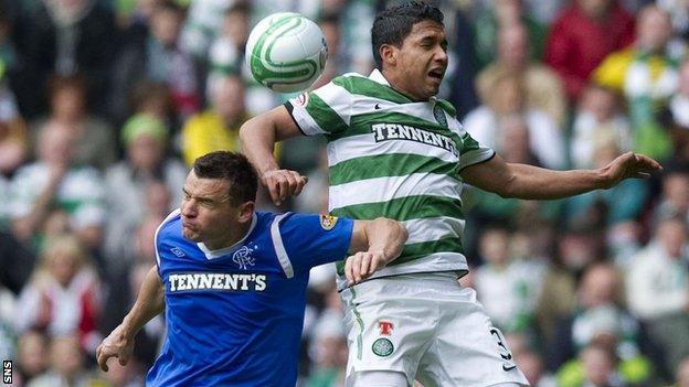 Lee McCulloch and Emilio Izaguirre