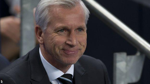 Newcastle United manager Alan Pardew