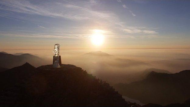 Ice sculpture on Snowdon