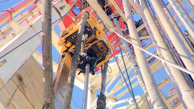 Oil drill on rig