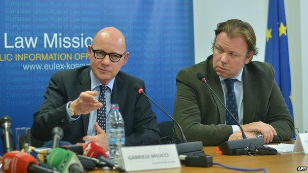 Eulex chief Gabriele Meucci (left) speaking to reporters in Pristina, 30 Oct 14