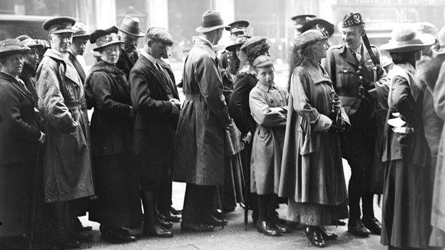 A cinema queue