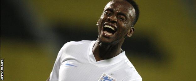 Saido Berahino playing for England U21s