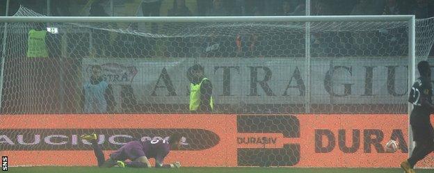 Celtic goalkeeper Craig Gordon was left stranded when William de Amorim curled a shot beyond him to square it