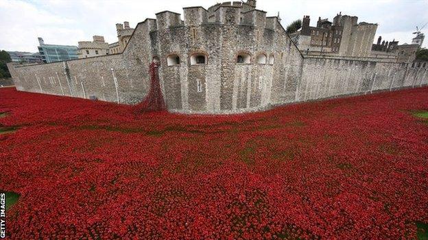 Ceramic Poppies at the Tower of London