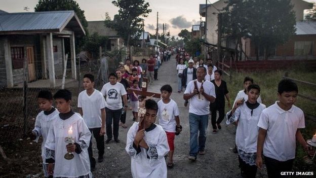 Local people in ceremony to mark the tragedy - 8 November