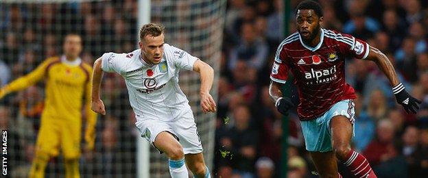 Alex Song and Tom Cleverley