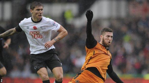 Jeff Hendrick scores the second goal