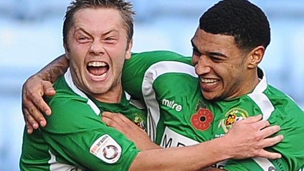 Sean Geddes celebrates for Worcester