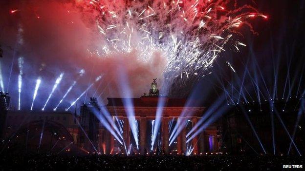 Fireworks over Brandenburg Gate followed the release of the balloons, 9 Nov