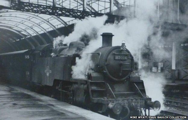 Train in Bath Green Park Station (1965)