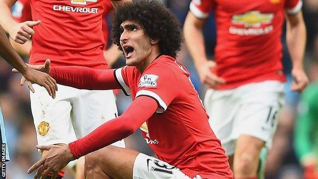 Manchester United midfielder Marouane Fellaini