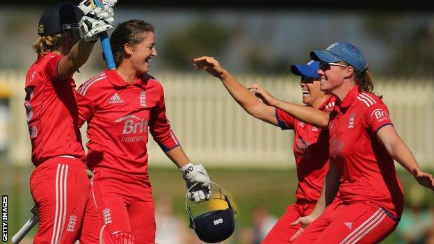 England celebrate their last triumph over Australia