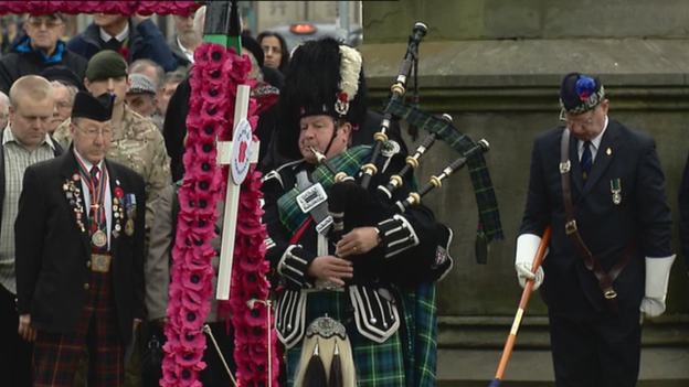 edinburgh piper