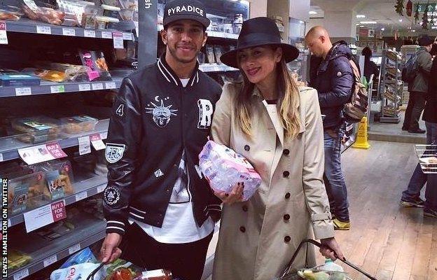 Lewis Hamilton out shopping with girlfriend Nicole Scherzinger