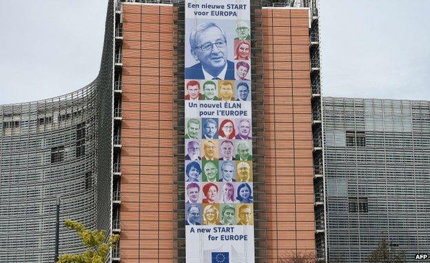 A banner introducing the new European Commission (EC) adorns the facade of the EC headquarters (3 Nov)