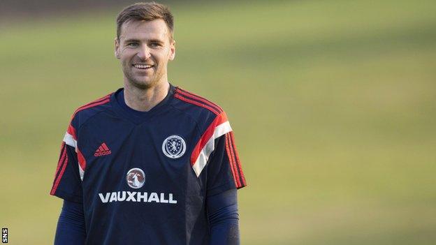 David Marshall is all smiles during Scotland training