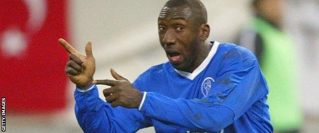 Jimmy Floyd Hasselbaink in action for Chelsea