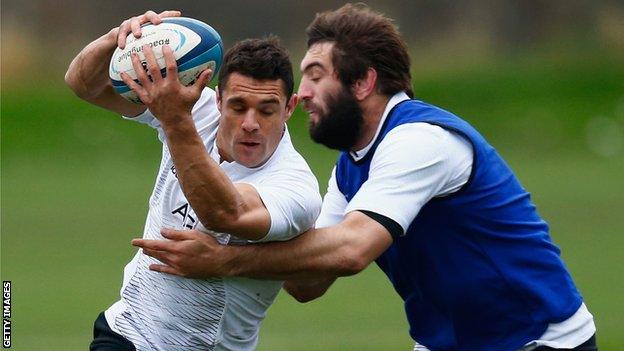 Dan Carter (left) during New Zealand training