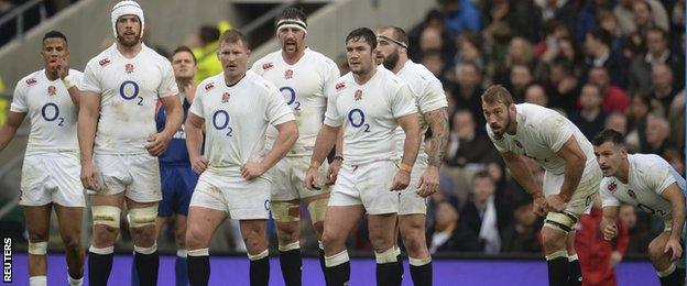 England captain Chris Robshaw leads an England defensive line